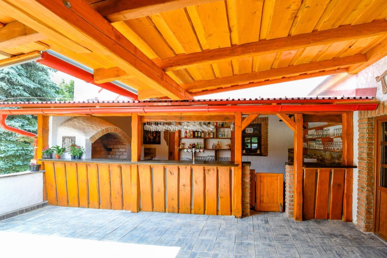 Penzion Turista Banska Stiavnica Luaran gambar